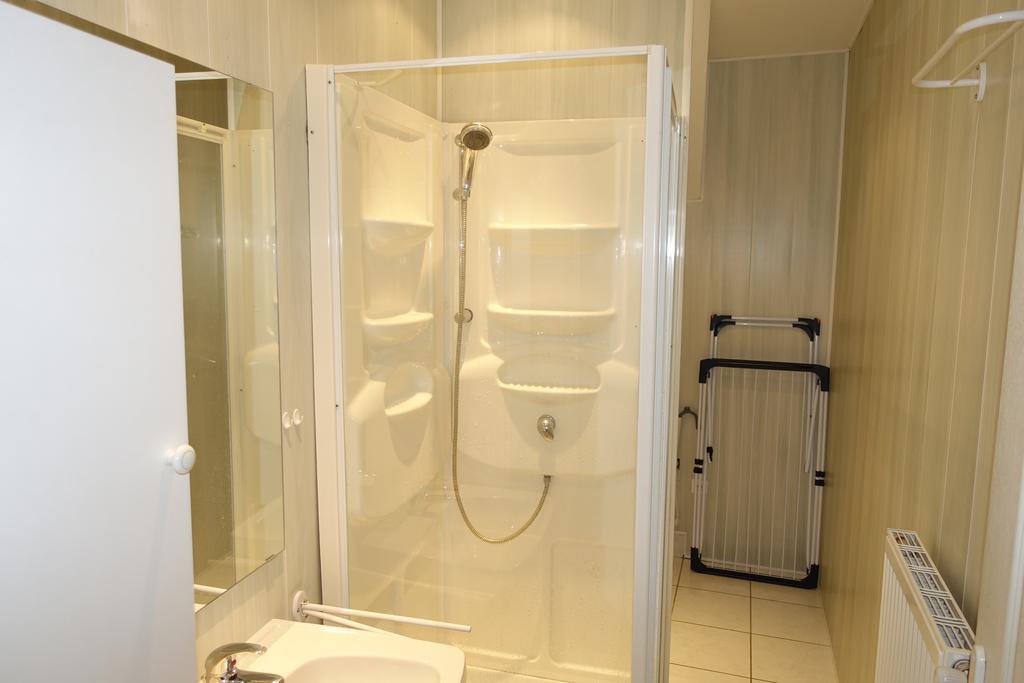 Le 4 Apartment Saint-Junien Bagian luar foto